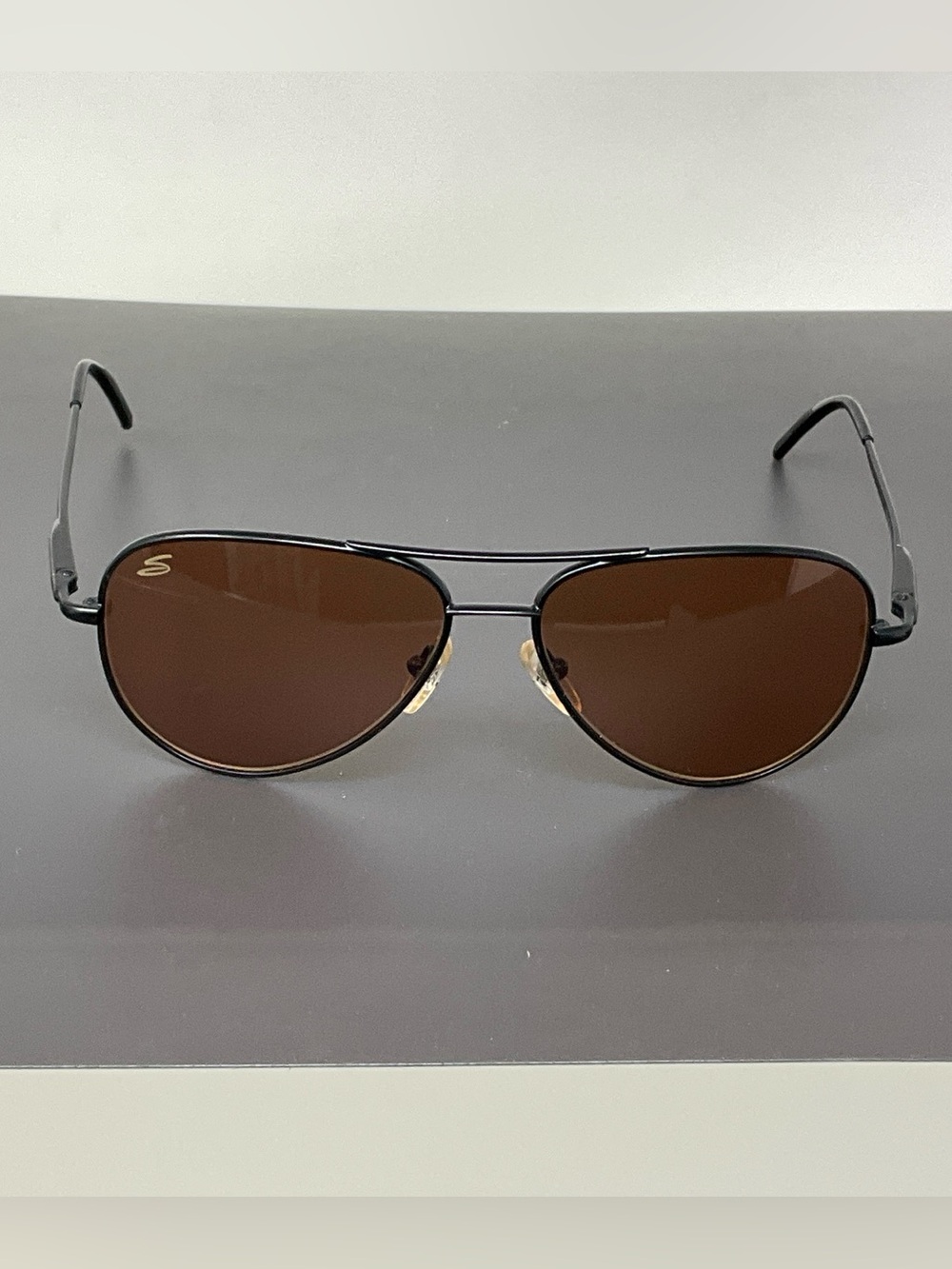 Serengeti Sunglasses Small Aviator photochromic polarized 6889 some scratches